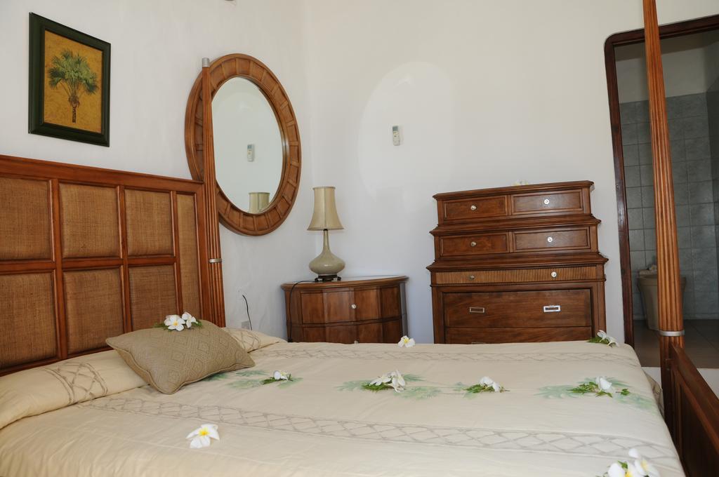 Edens Holiday Villas Port Glaud Pokoj fotografie
